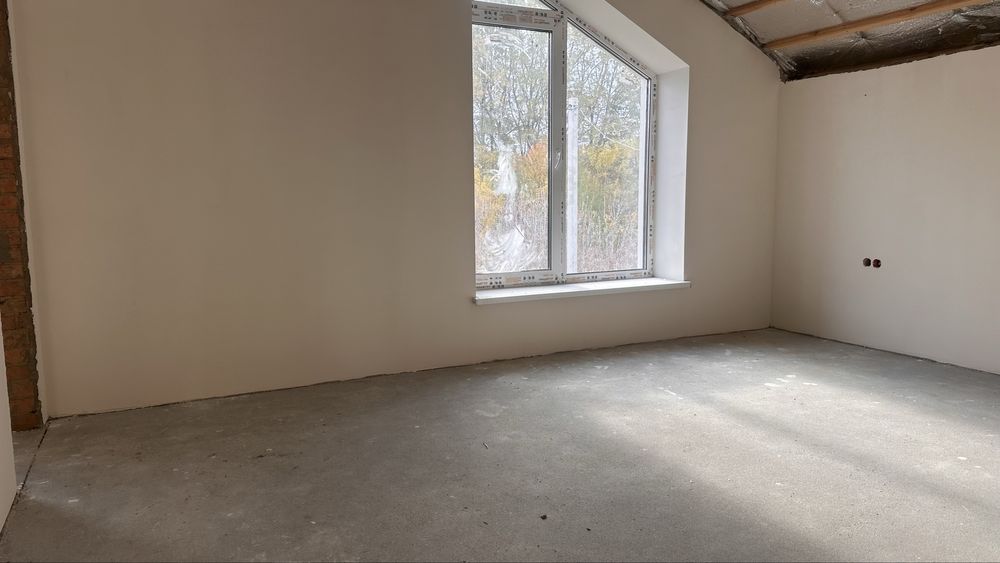 Якісний будинок з цегли на Весняному провулку