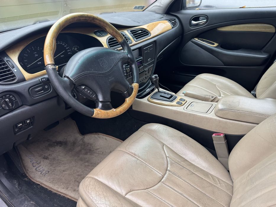 Jaguar s-type 238km uszkodzony