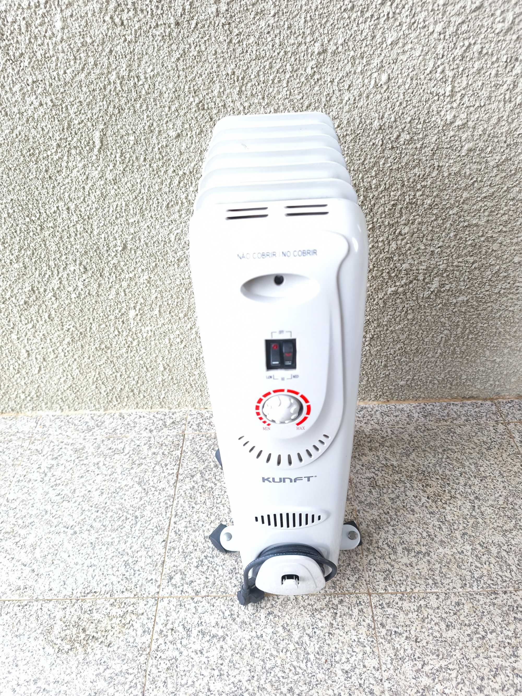 Aquecedor a óleo Kunft 1500w como novo