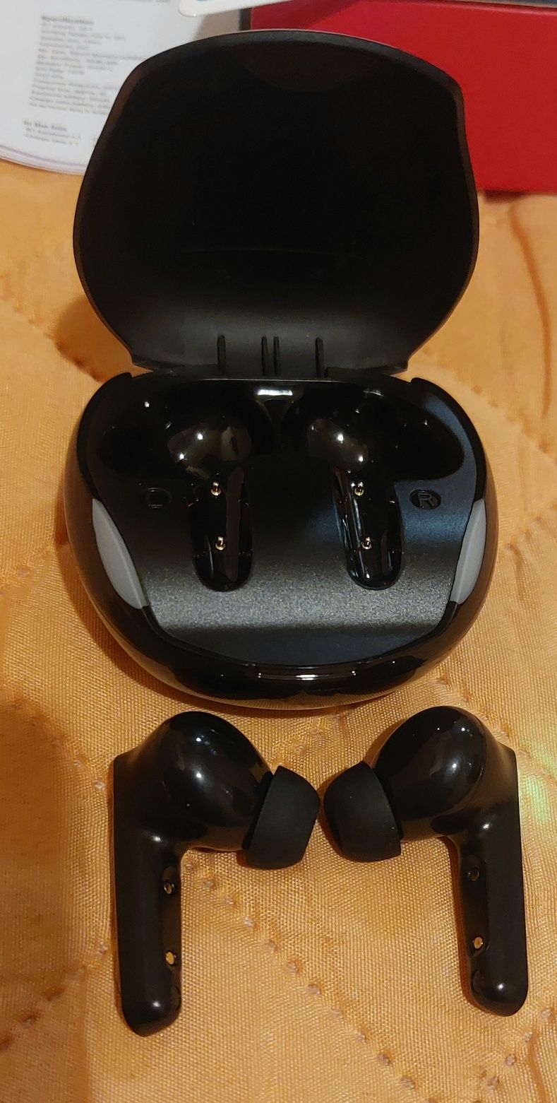 Sluchawki bezprzewodowe Lenovo XT 92 czarne