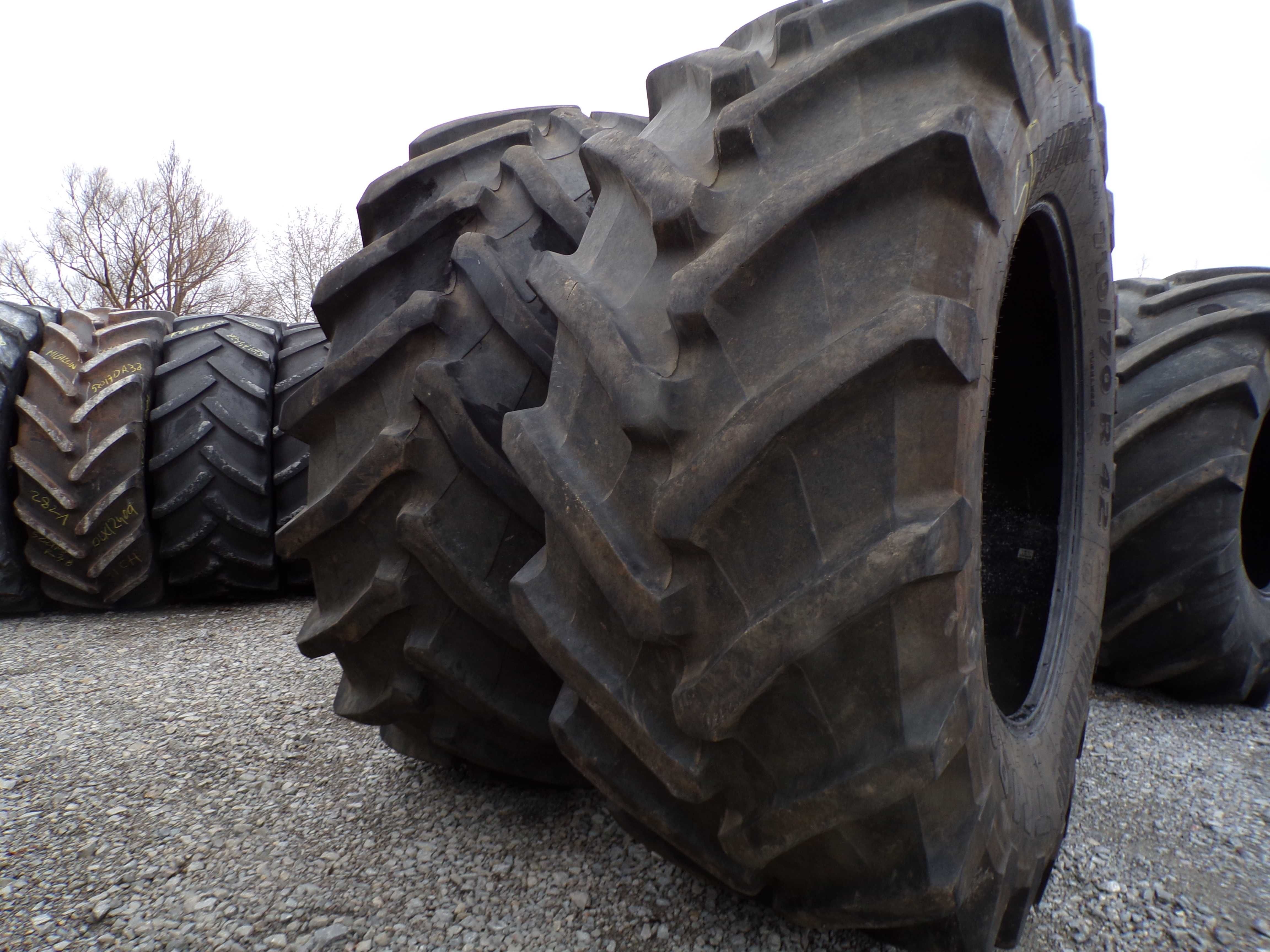 Opona 710/70R42 TRELLEBORG TM 900 PARA (3600 netto/szt.)