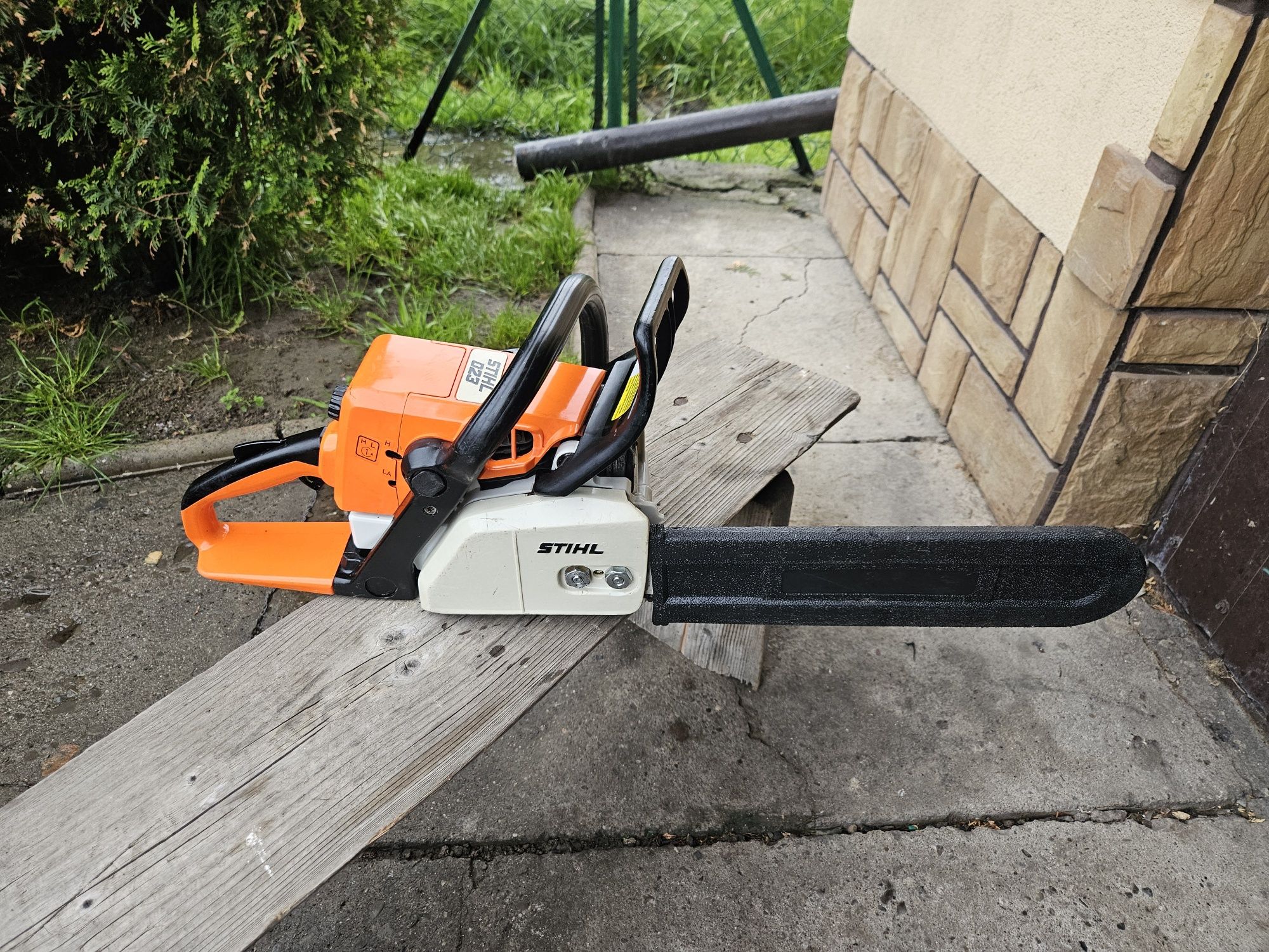 Pilarka Stihl 023 2.7km