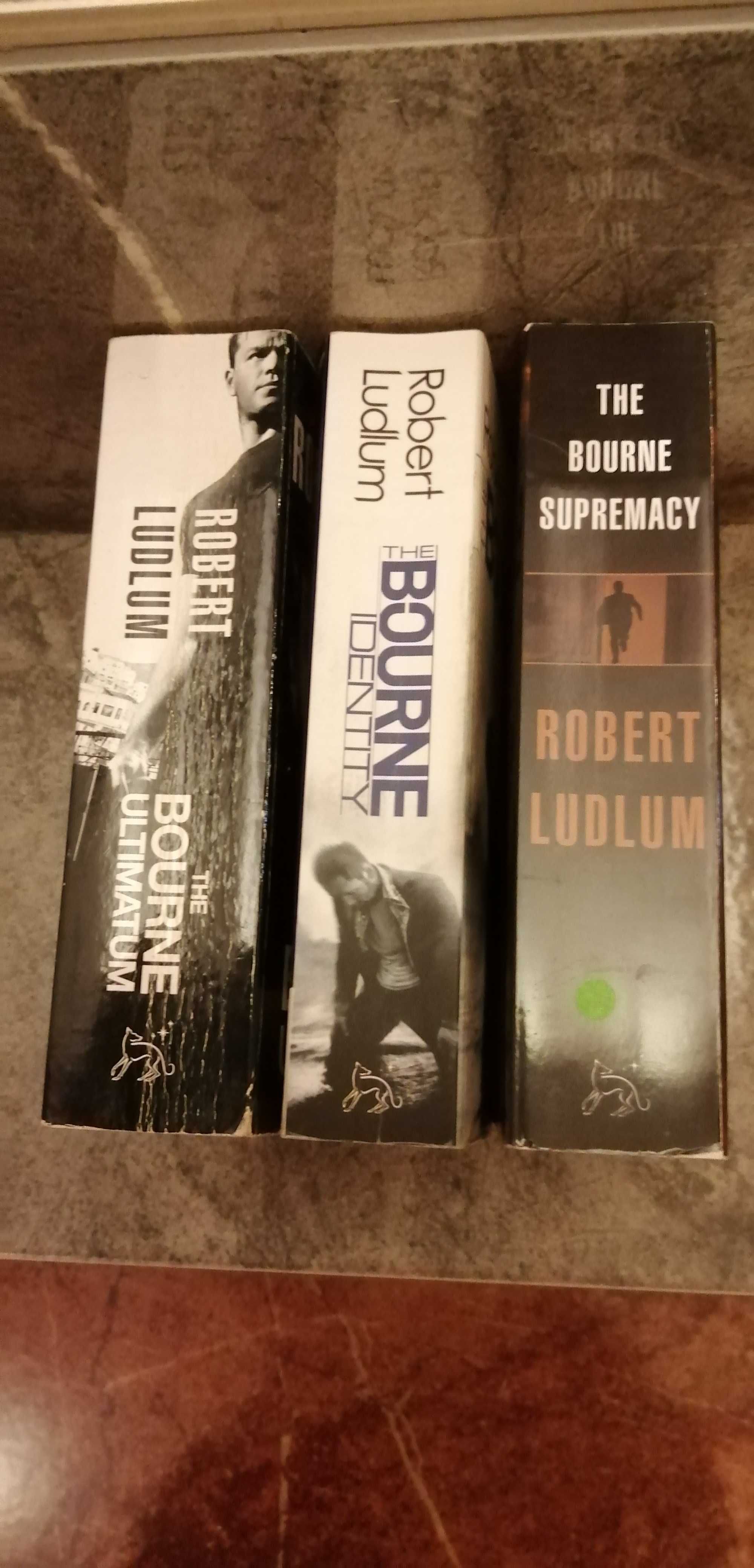 R. Ludlum - The Bourne Identity, angielskie wydanie