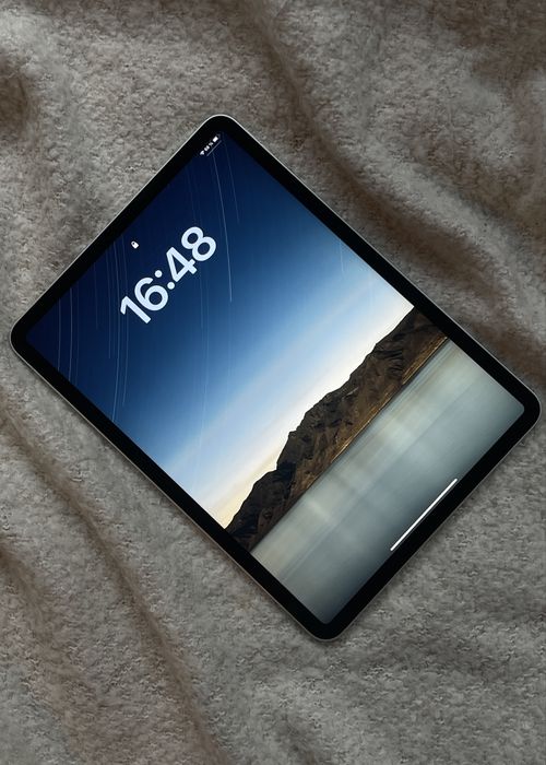 iPad Pro 11” (3. generacji) + Magic Keyboard, 512 GB Wi-Fi