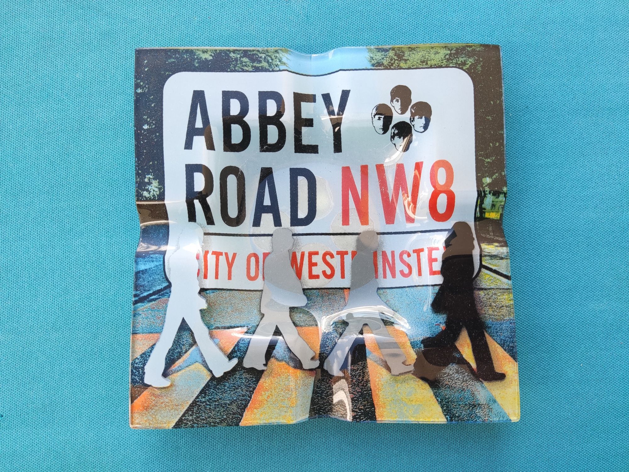 Cinzeiro Beatles - Abbey Road NW8 (em vidro)