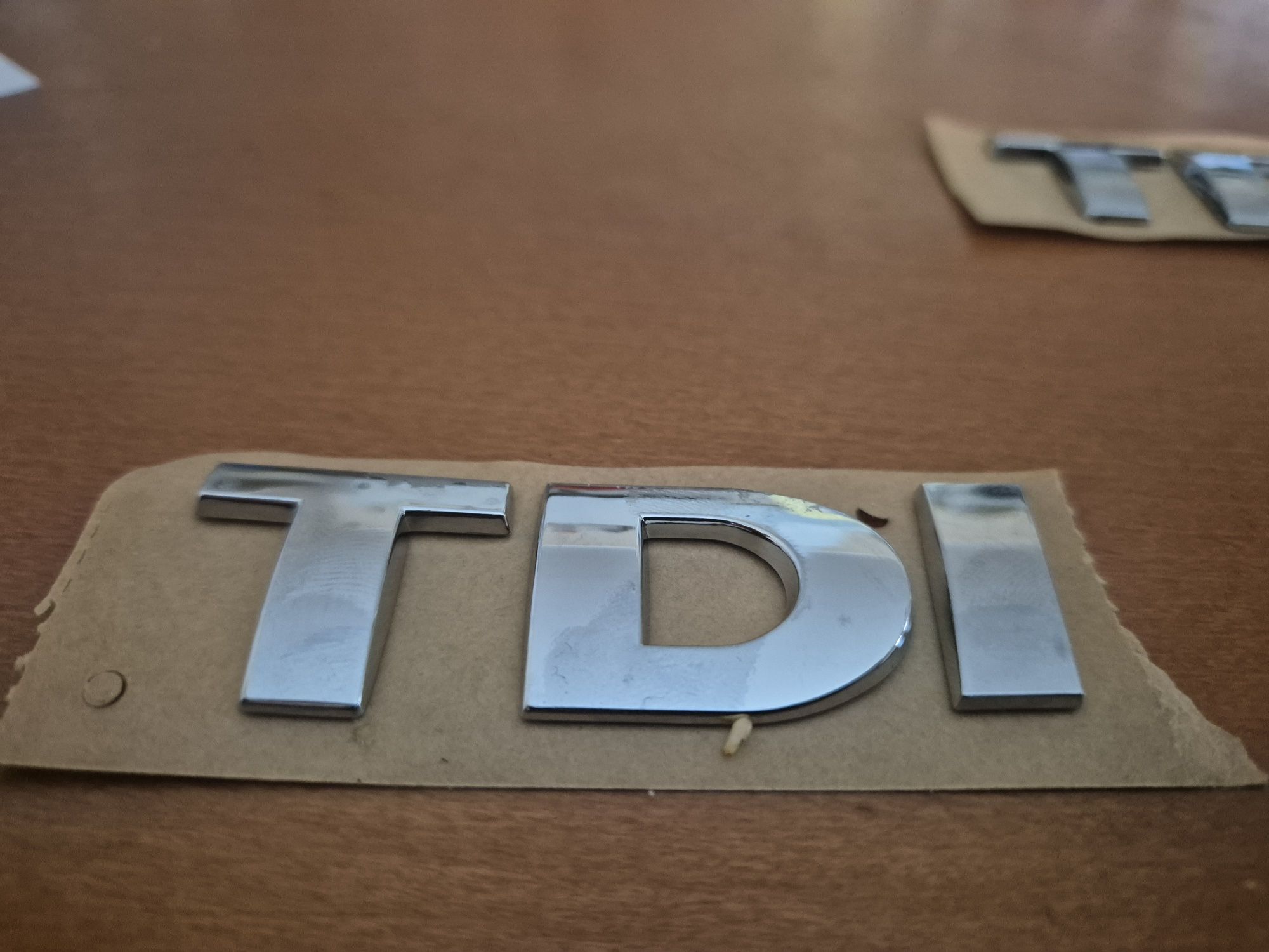 Napis TDI do Vw różne modele oryginalny na tyl