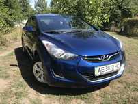 Hyundai Elantra 2013 року