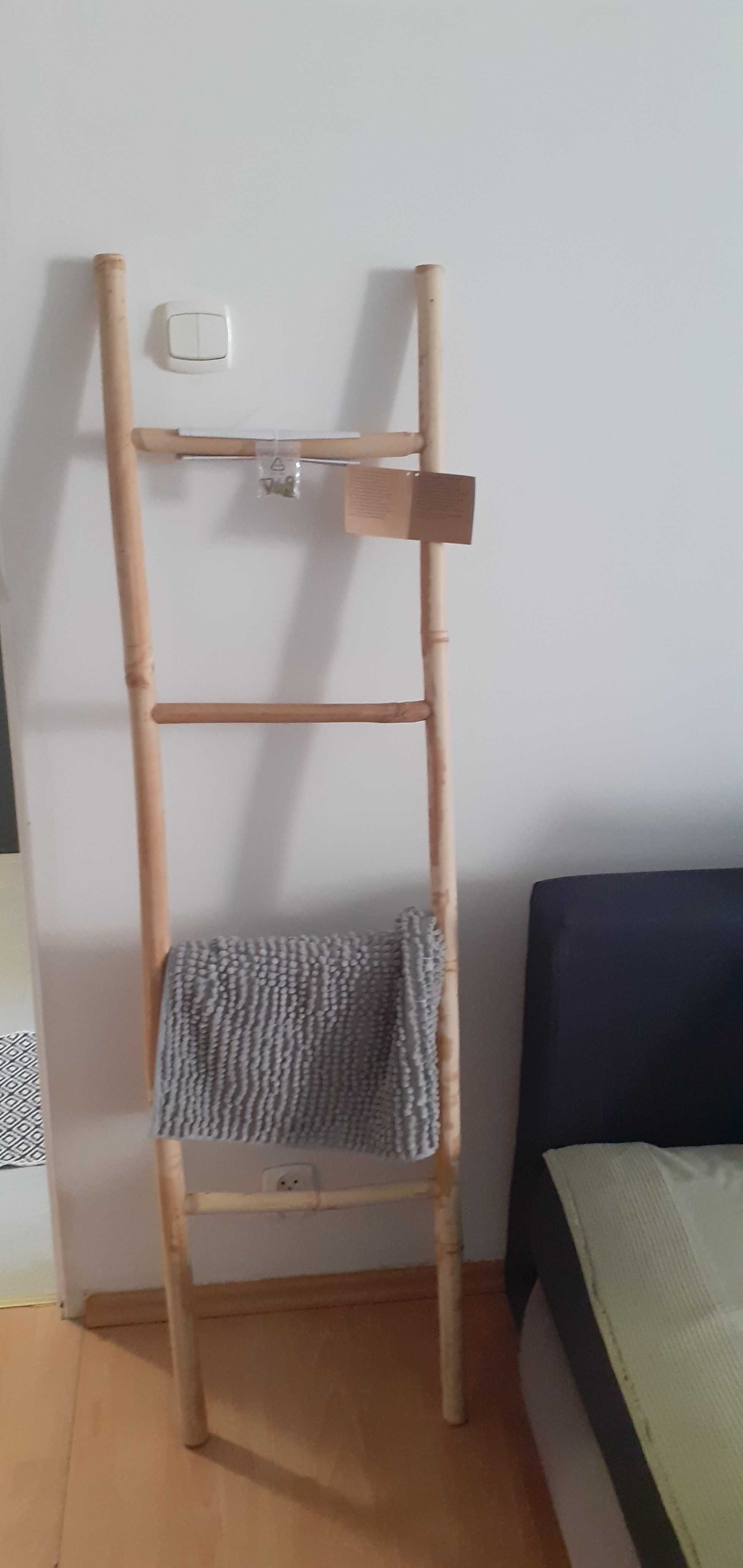 Drabinka bambusowa na ręczniki Jysk