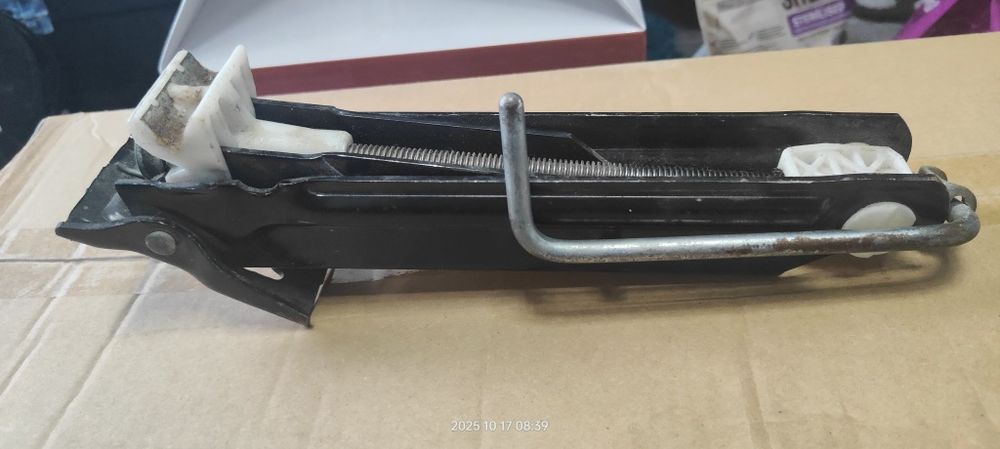 Lewarek podnośnik zestaw klucz do kół