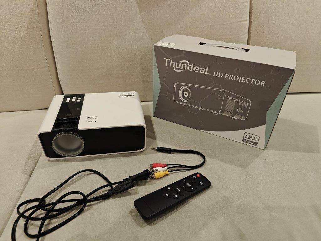 Projektor LED Thundeal HD TD90 biały Multi Screan