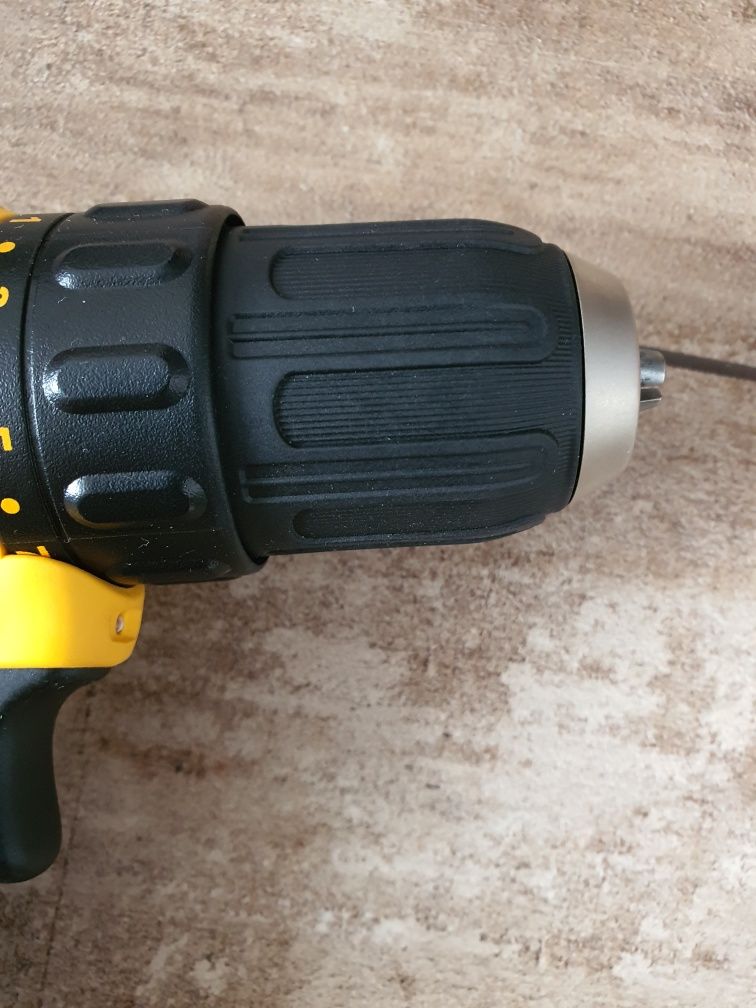 Шуруповерт, dewalt dcd 710