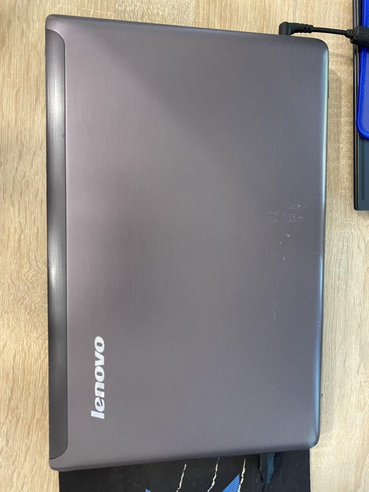 Ноутбук Lenovo IdeaPad Z570 i5 4ГБ SSD 128ГБ + HDD 500ГБ NVIDIA GT540M