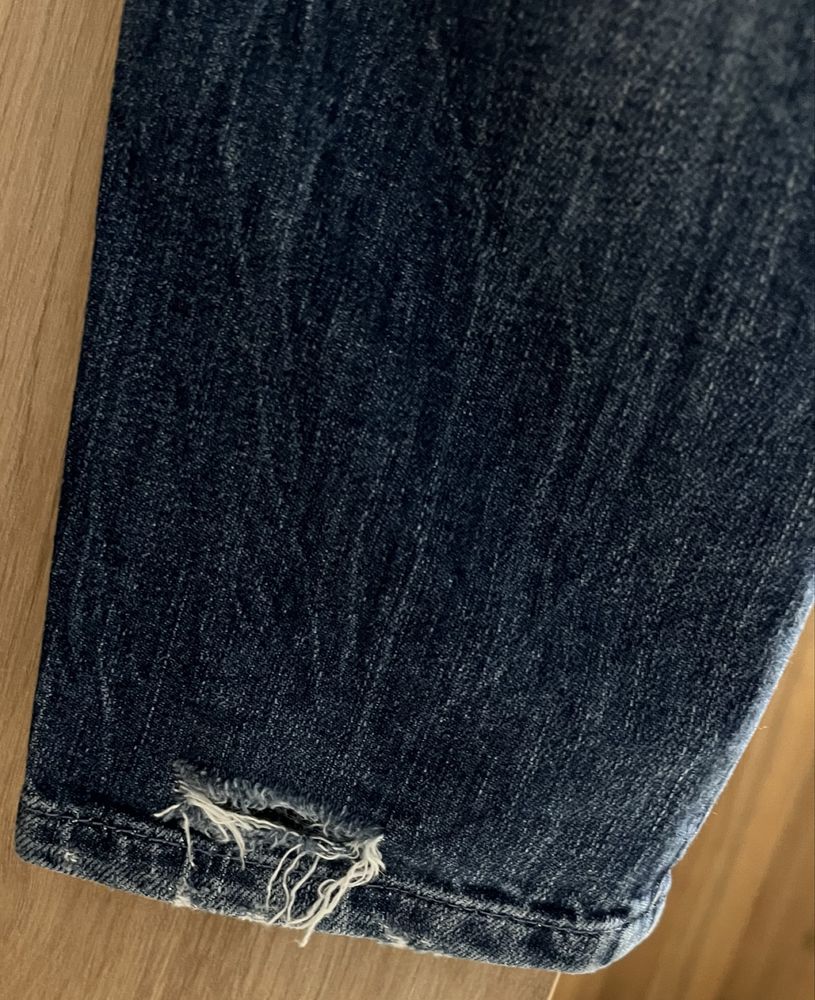 Jeansy z rozdarciami skinny Guess