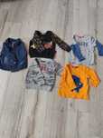 Sprzedam swetry rozmiar 80