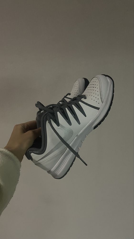 Тенісні кросівки nike