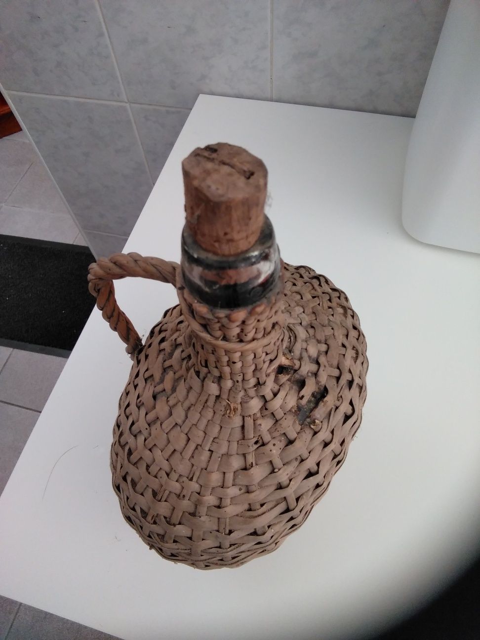 Garrafão empalhado