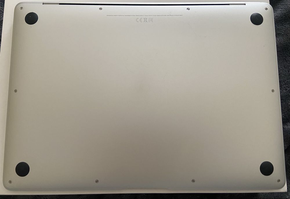 MacBook Air 13'' | 2020 | i7-1,2GHz | 8GB | 256GB SSD | Prateado