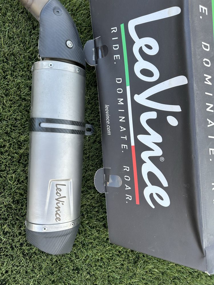 Escape LeoVince Moto Guzzi V85 TT