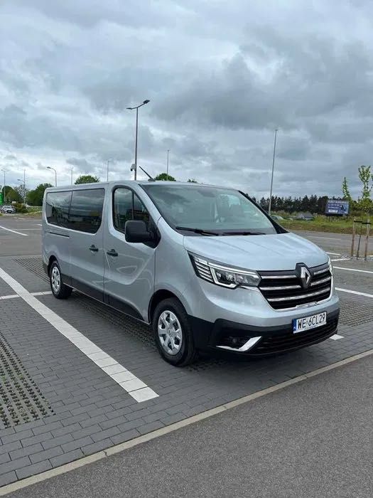 taren.pl wypożyczalnia busów Dobrzany Trafic Long 9 osobowy 2024r