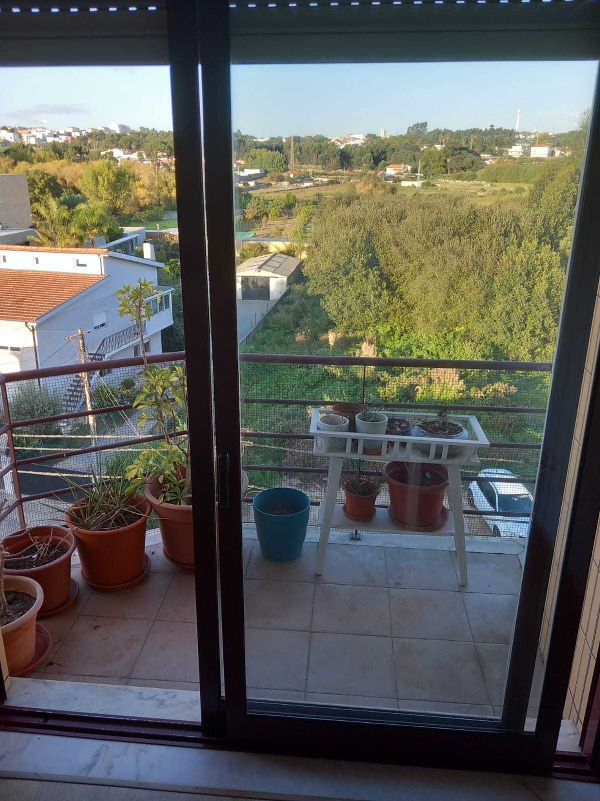 Arrendamento de Apartamento T2+1 em Valadares