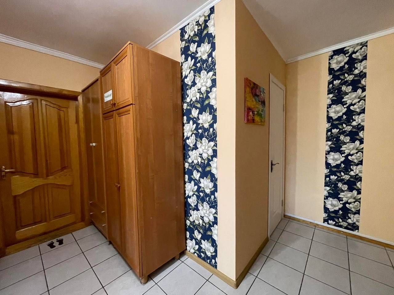 Сдам подселение в комнату Общежитие Киев Метро Житомирская VIP Хостел