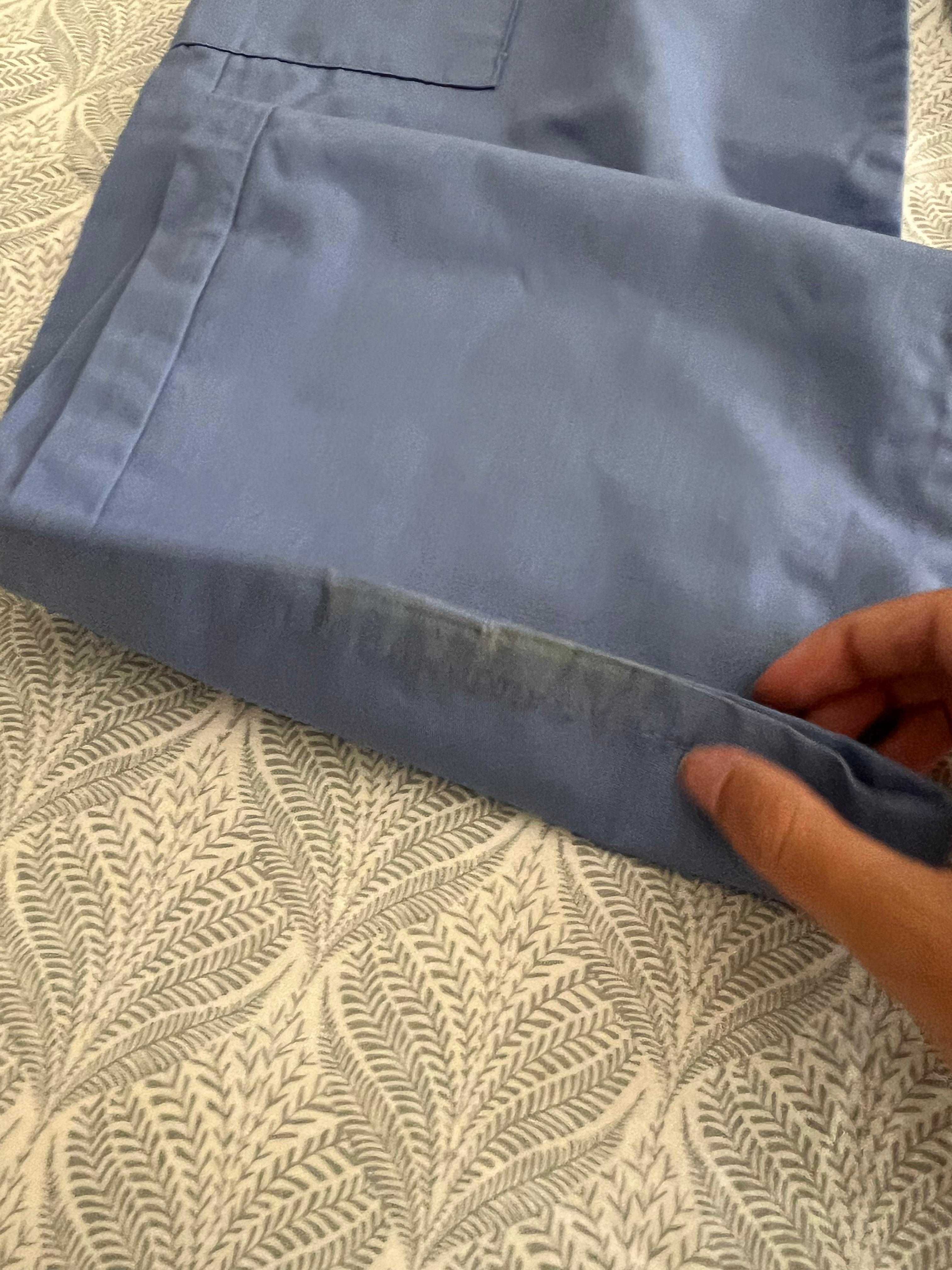 Pijama cirúrgico (scrubs) da Cherokee azul