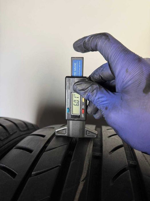 225/60/17 R17 Dunlop SP Sport Maxx TT * RSC 99V 4шт Літня шина 7-6мм