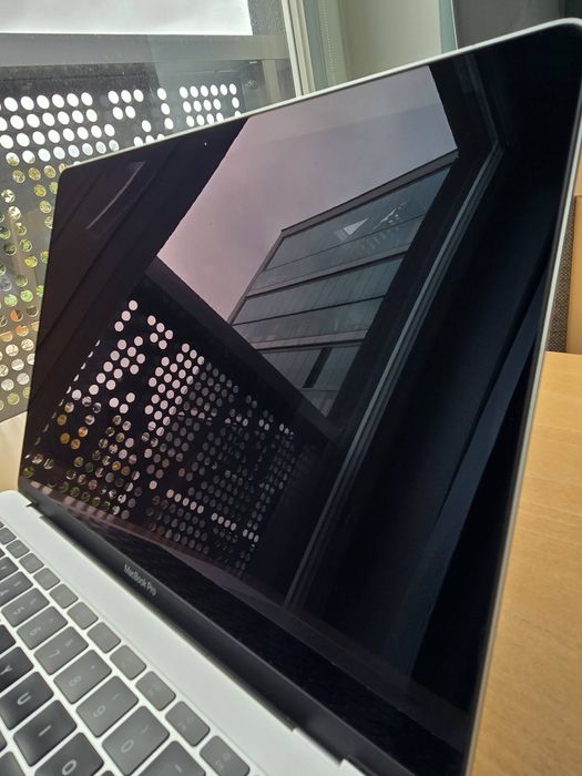 Stylowy MacBook Pro 13" (2017) | nowa bateria!