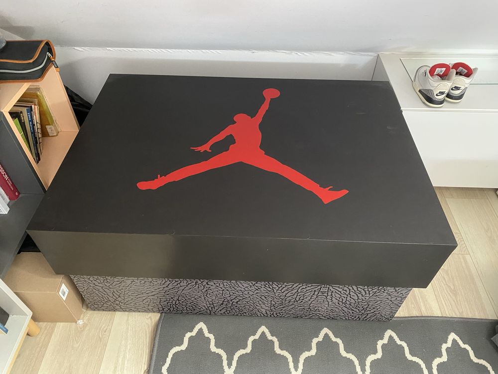 Skrzynia na buty - sneakerbox