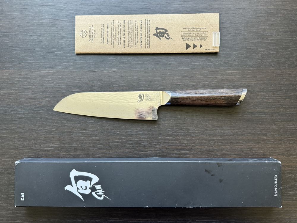 Японський професійний кухонний ніж сантоку Shun Fuji