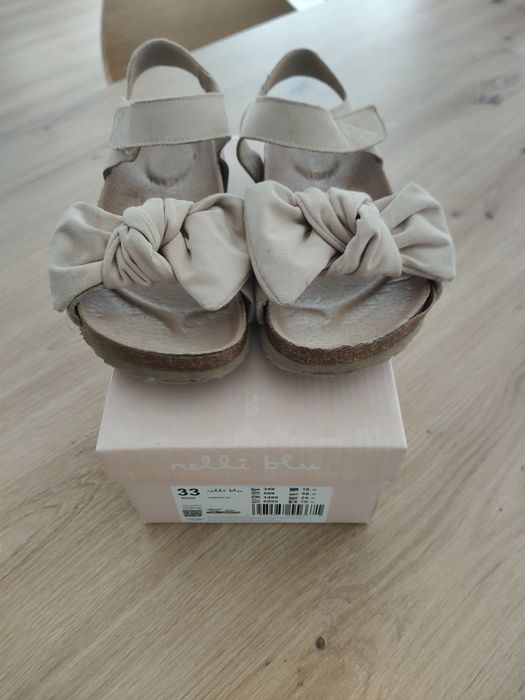 Buty, sandały rozmiar 33