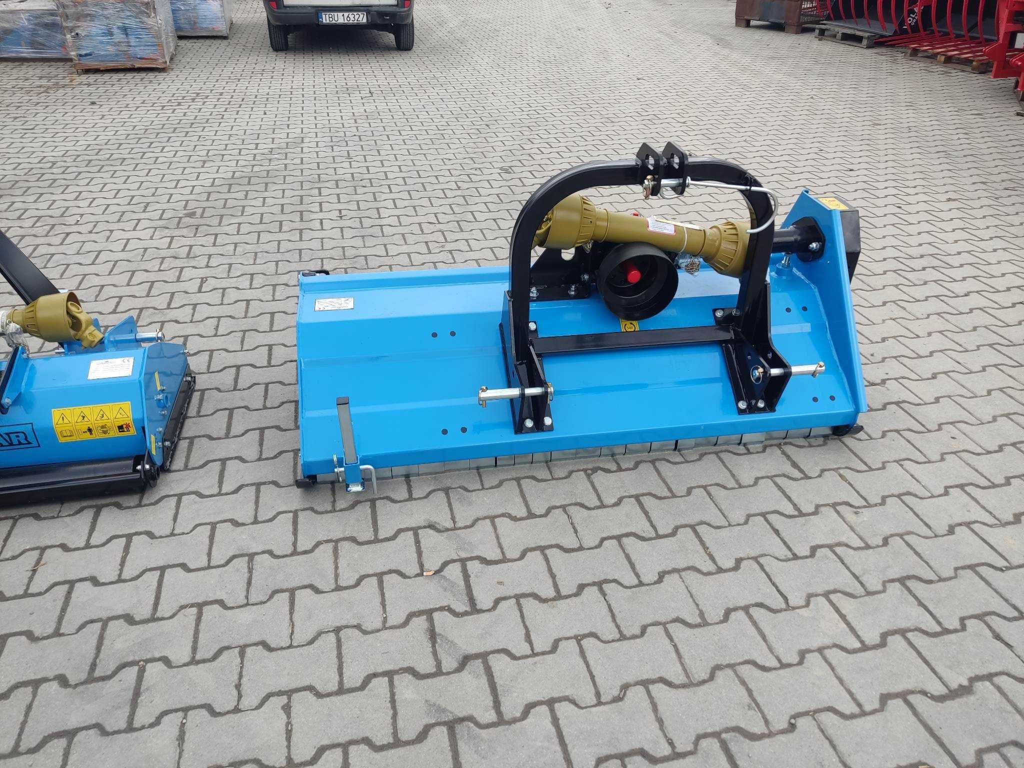 Kosiarka ogrodowa do trawy traktorek bijakowa