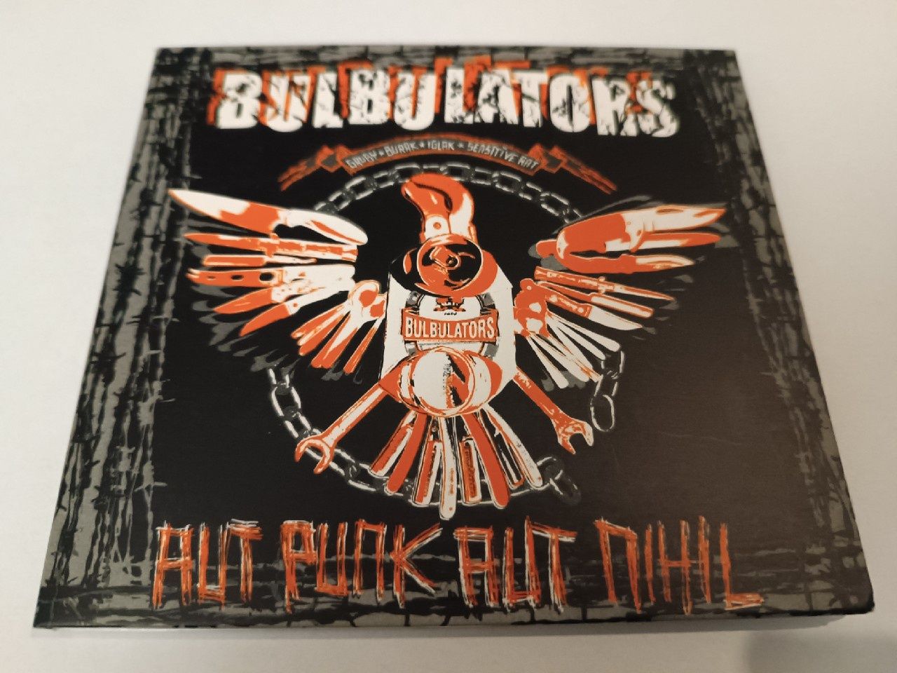 BULBULATORS aut punk aut nihil
