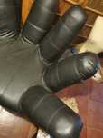 Sofa cadeirão em forma de mão