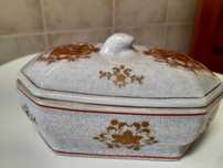 Pequena terrina decorativa