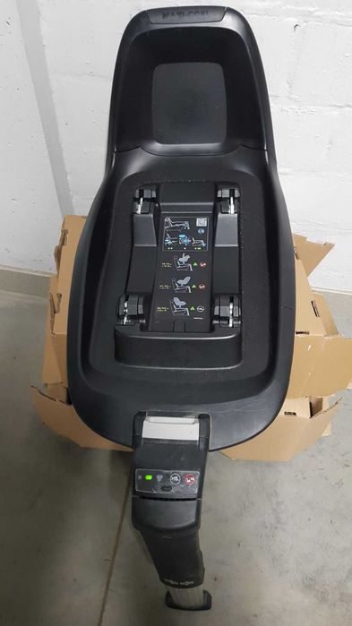 Автокресло Maxi-Cosi 2 way Pearl + База 2 wayFix