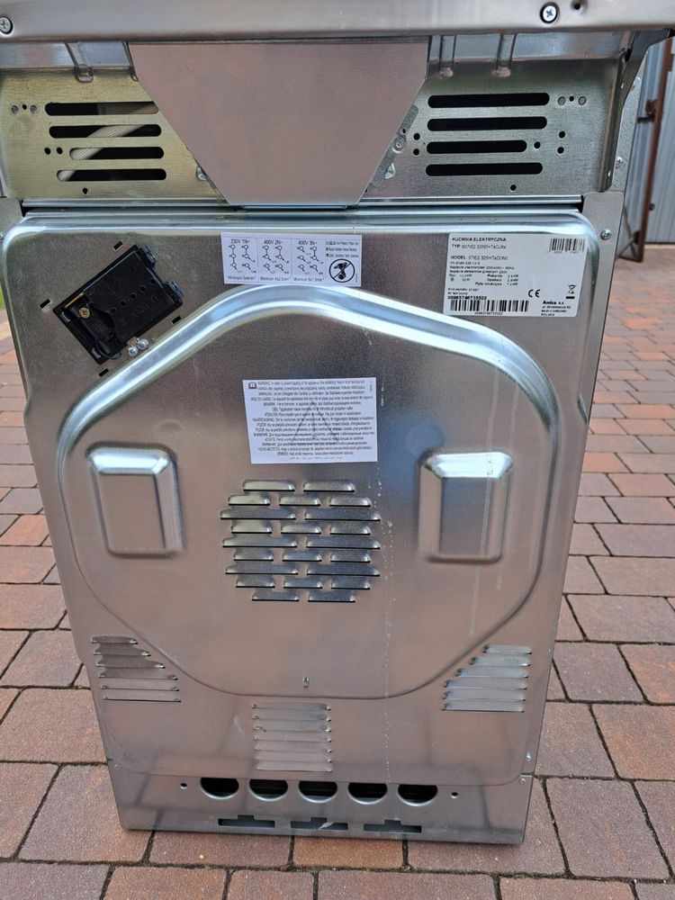 Kuchenka elektryczna piekarnik AMICA 57IE2.325HTaD(Xx) jak nowa