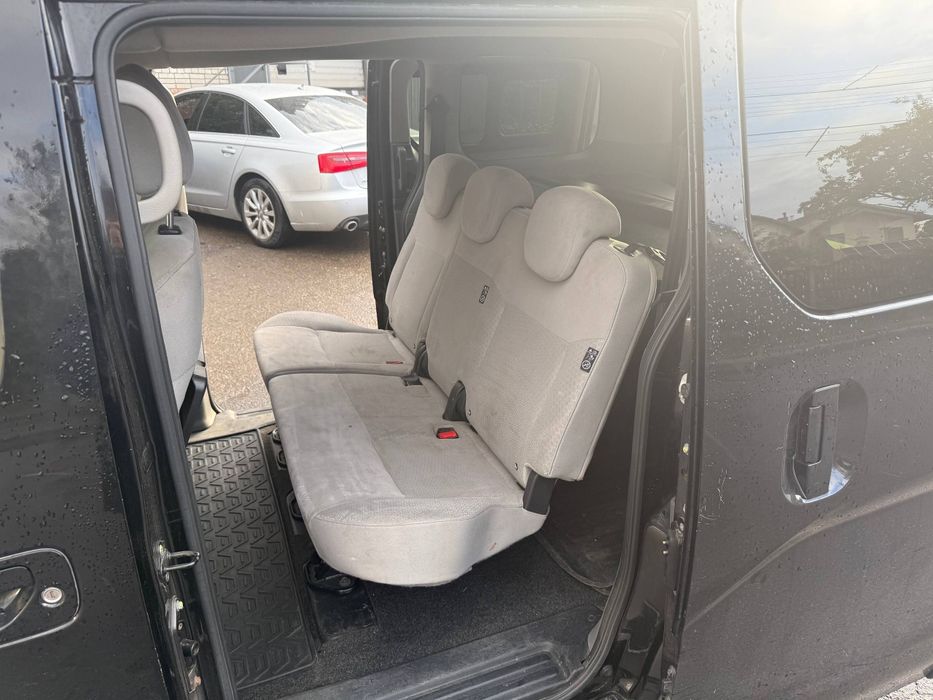 Nissan E-NV200 2015 24кВт Пасажир