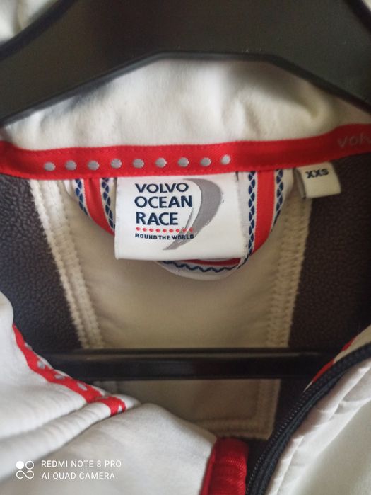 Продам демисезонную куртку