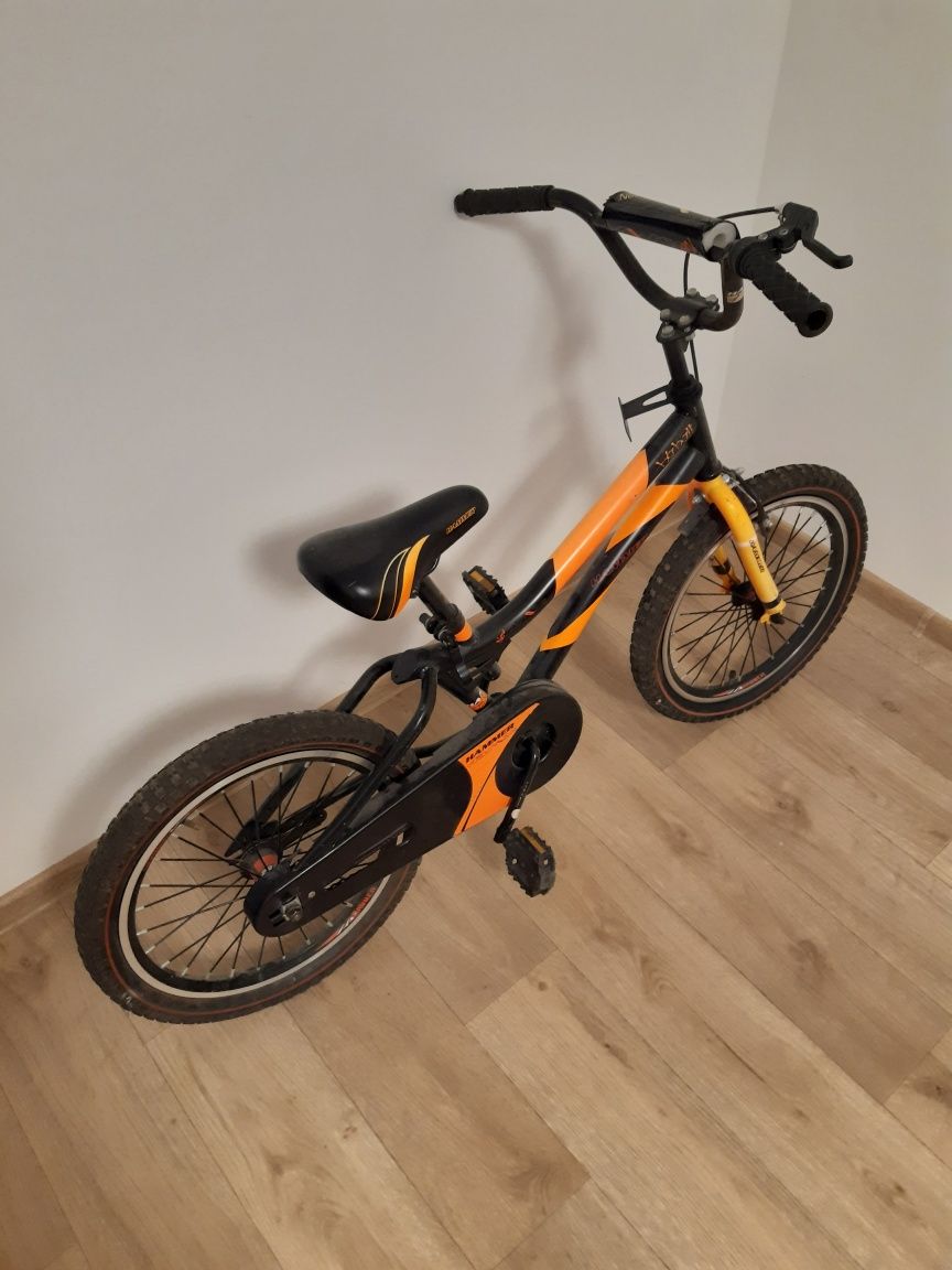 Продам детский б/у велосипед (5-7 лет)