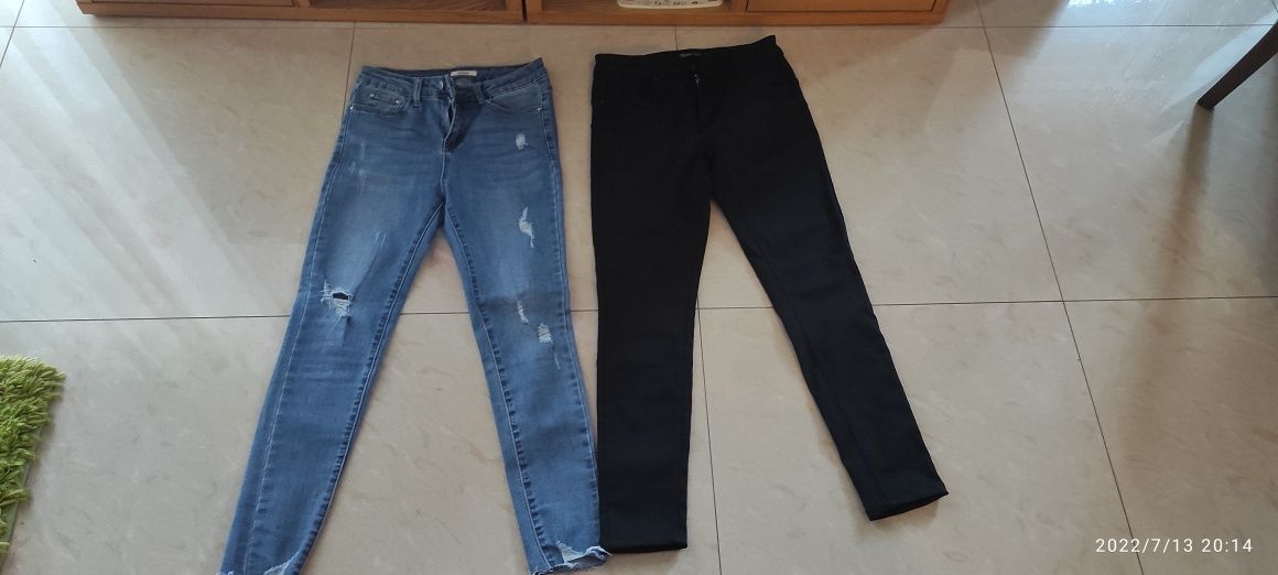Spodnie jeansowe i czarne strech