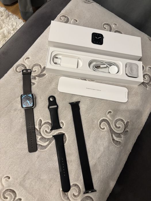 Zegarek Apple Watch 5  44mm Stainless Cellular