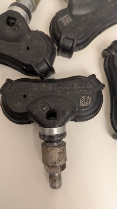 Датчик тиску давления в шинах HYUNDAI ix35 KIA Sportage 529332S410