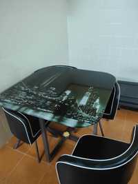 Mesa de cozinha com 4 cadeiras(novo preço)