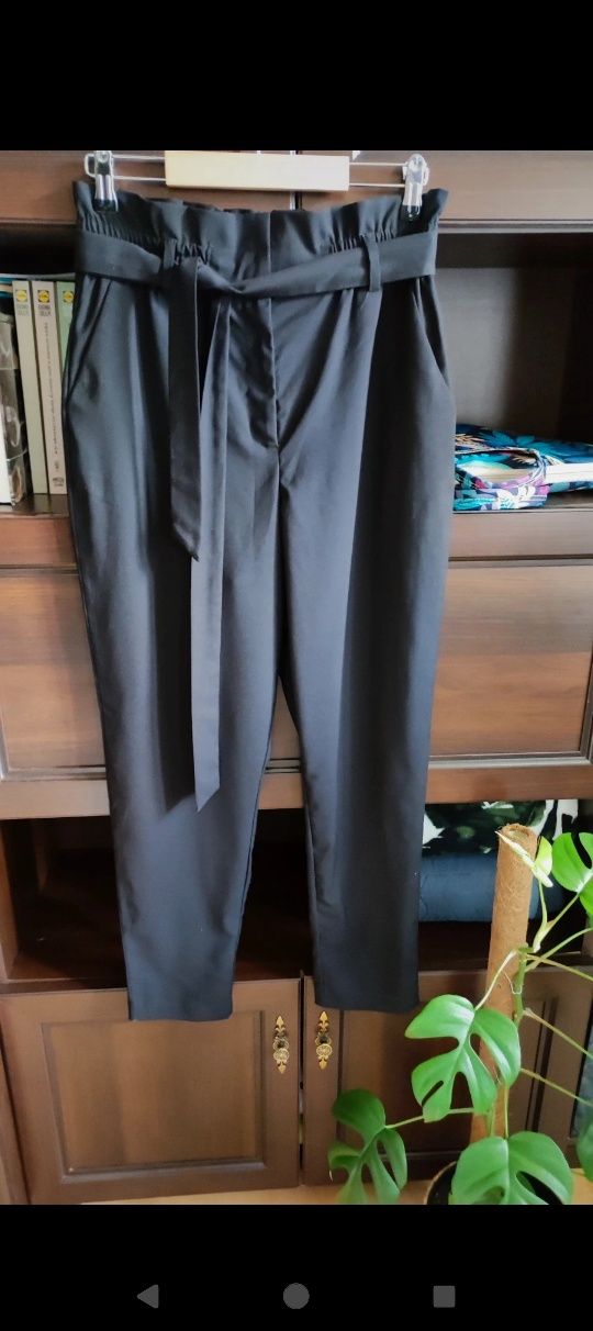 Reserved spodnie chinosy lekkie zwiewne 38 eleg