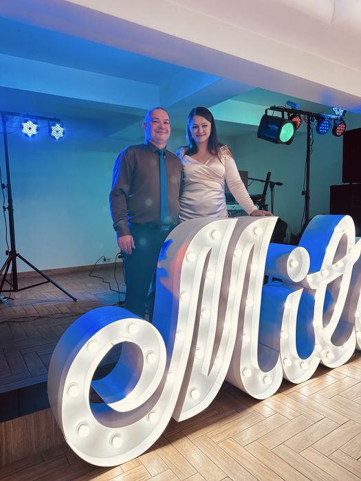 Dj+ Zespół , dekoracje świetlne, ciężki dym, iskry, wesele event