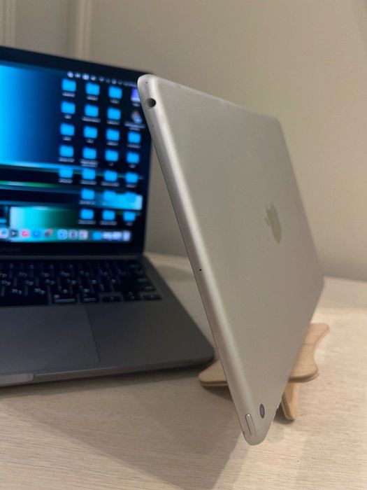 планшет iPad 9 покоління 2021 року  64gb Silver 10.2 з гарантією