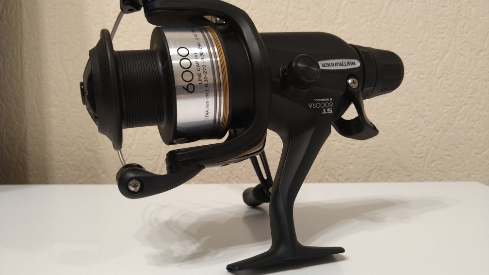 Катушка Shimano Baitrunner DL 2500FB