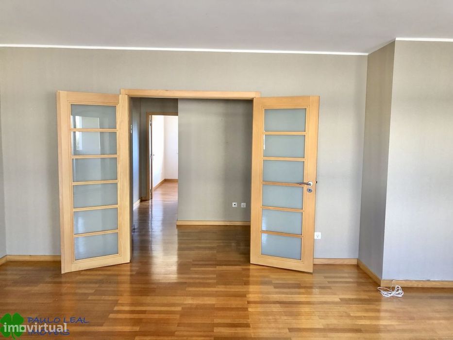 t2 como novo castelo maia