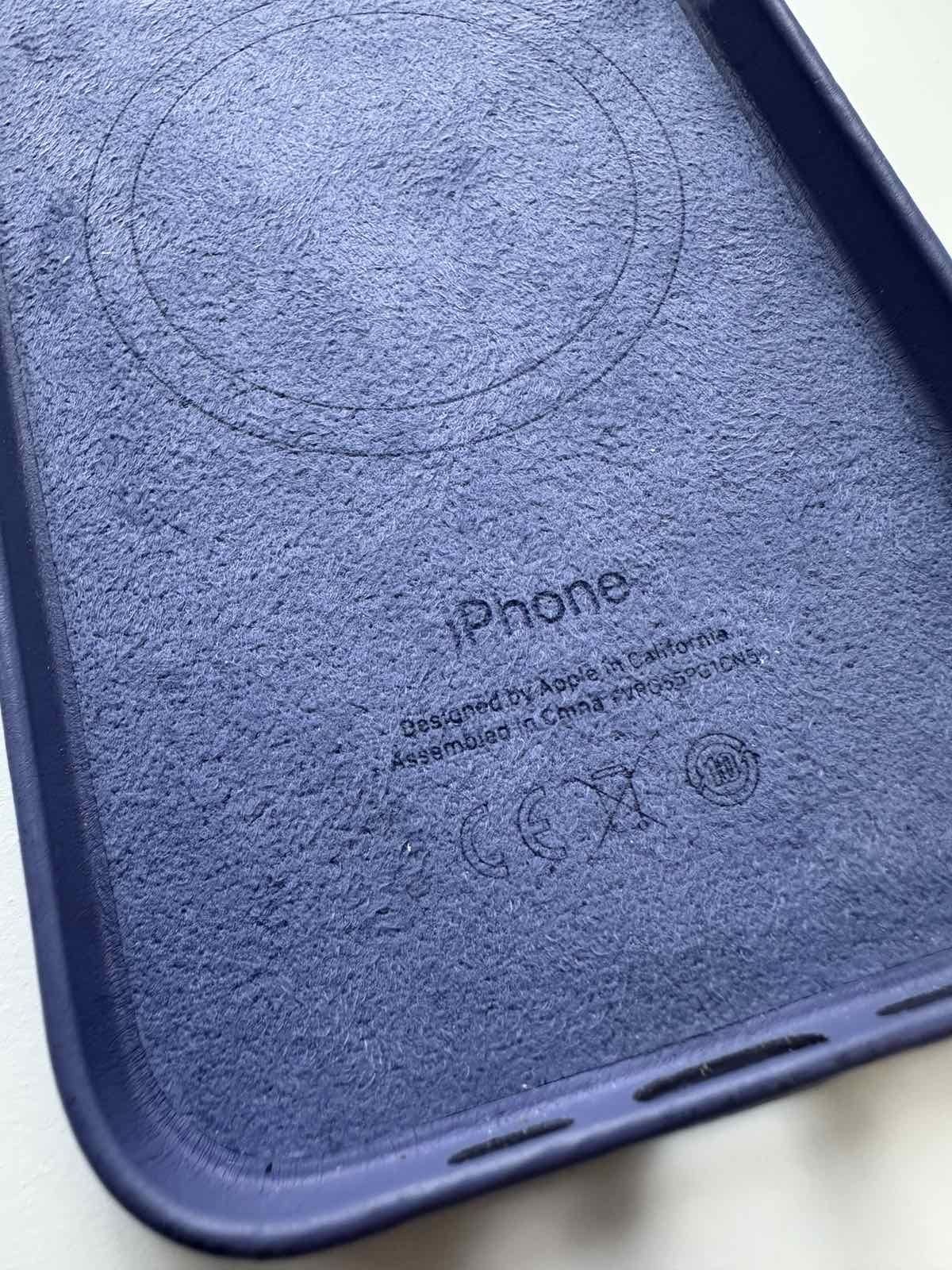 Кожаный чехол  для iPhone 13 Pro
